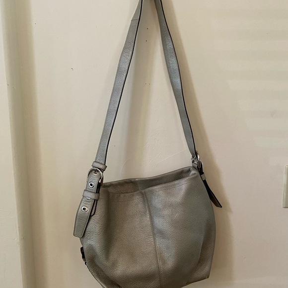 COACH HOBO METALLIC SILVER PEBBLED LEATHER SHOULDER BAG - Picture 3 of 13